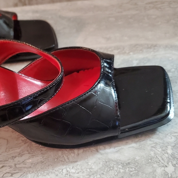 Pierre Dumas Mules - Picture 5 of 8